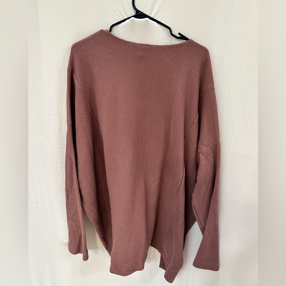 Ciara Sun Woo high low sweater. Never worn. - Picture 2 of 3